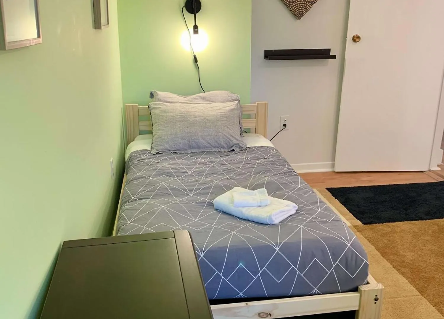 Stylish Unit #4, Perfect For Families And Groups Apartment Halifax