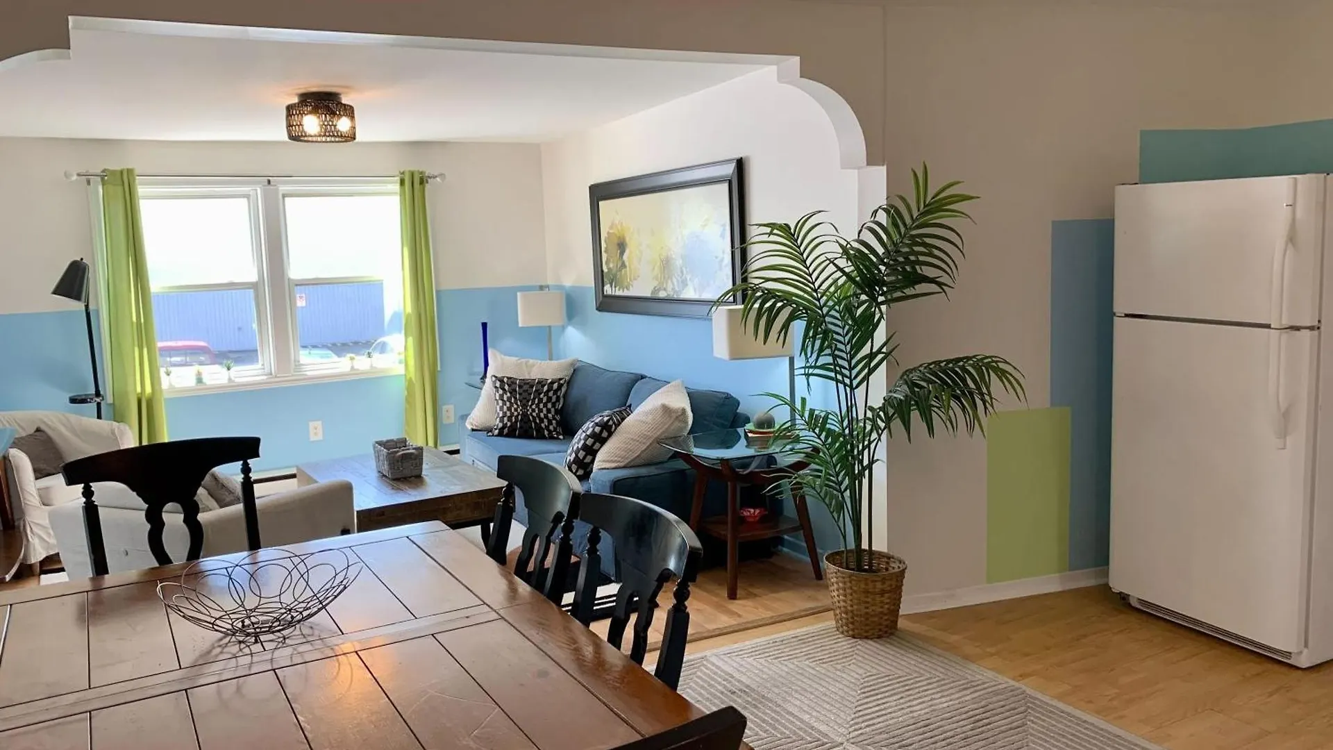 Stylish Unit #4, Perfect For Families And Groups Apartment Halifax